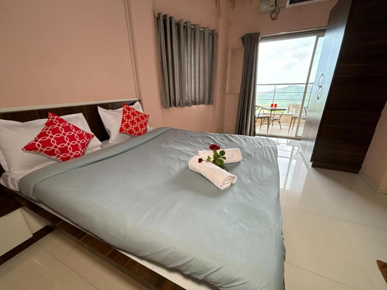 Hillview Rooms By 29 Bungalow Panchgani Exterior photo